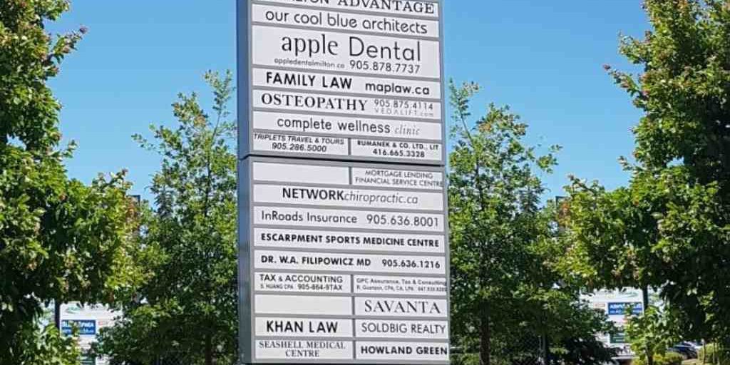 White cafe sign